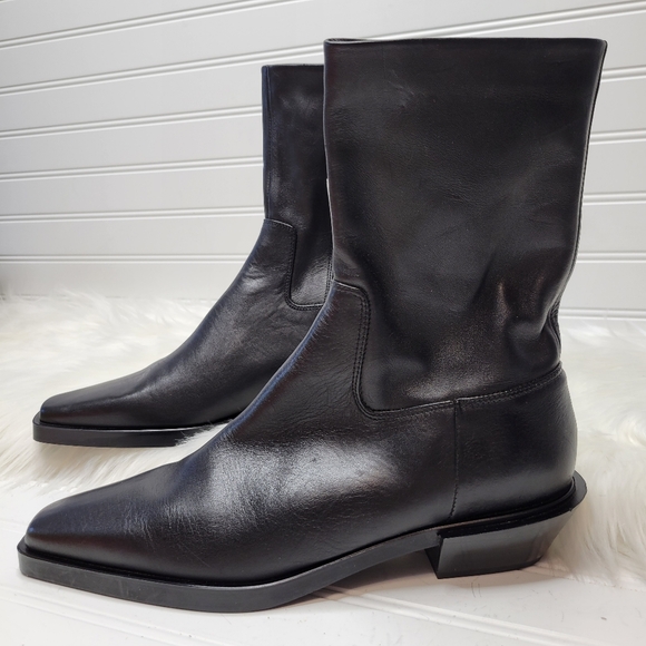 Zara Other - NWT Zara Men's Chelsea Boots Black Leather Made In Spain Size 39 US 6
